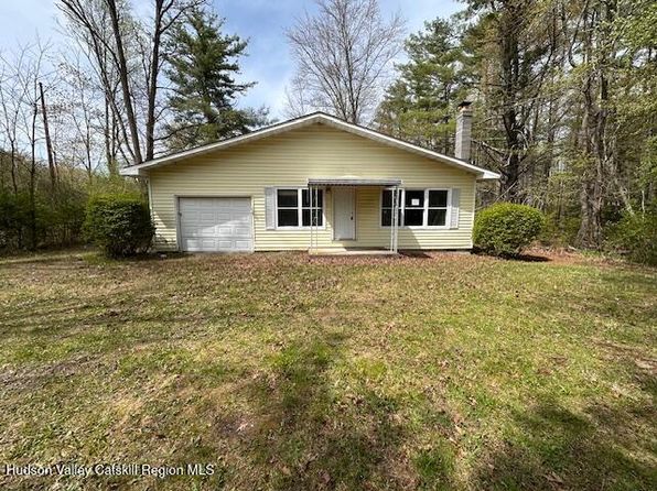 276 Silver Spur Road E, Cairo, NY 12413