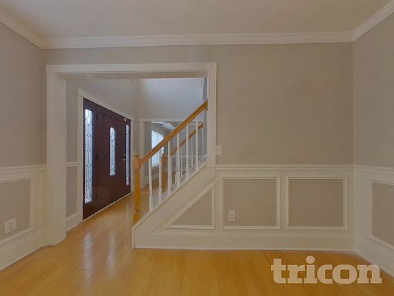 4th image of 1140 Johns Landing Ct