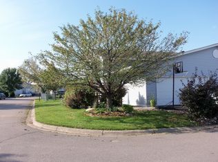 604 McIntosh Ct, Shakopee, MN 55379