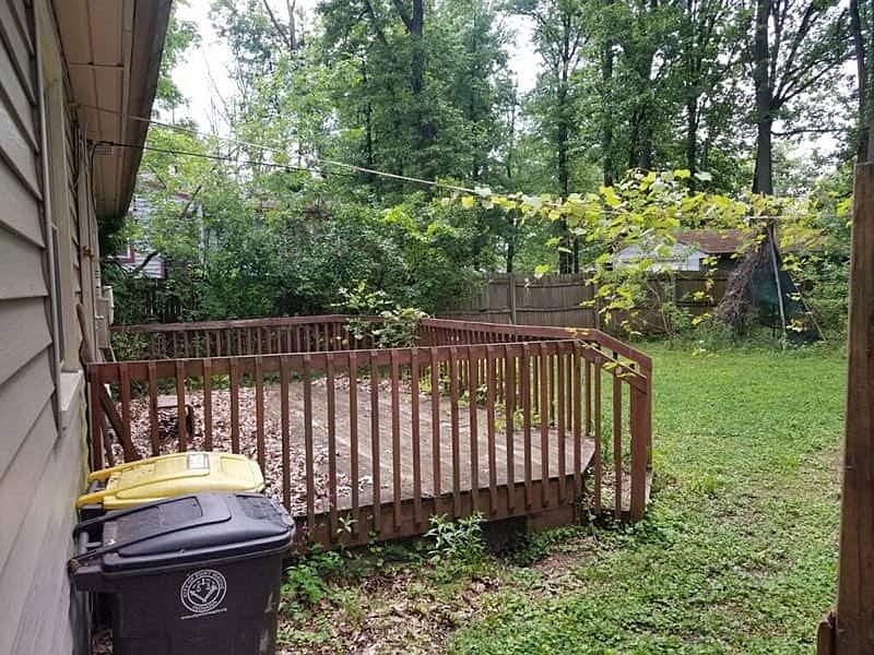 2nd image of 3607 Plaza Dr