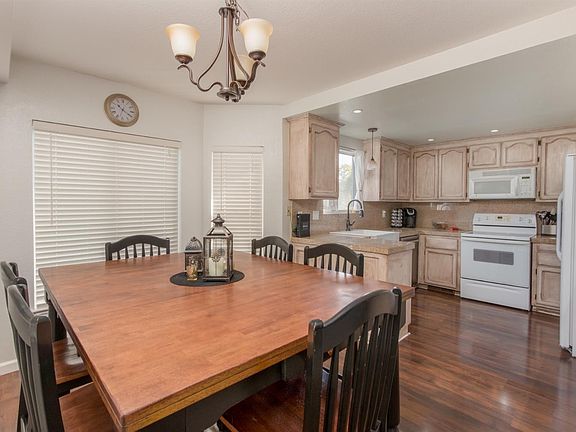 4th image of 955 Pacheco Ct
