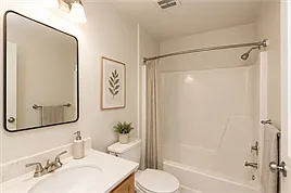 26 Meadowbrook Dr — Photo 2