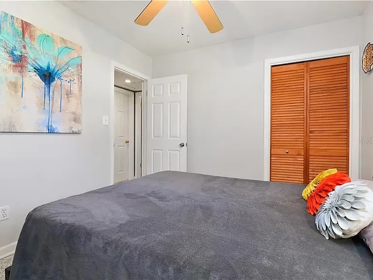 618 Burke St — Photo 27