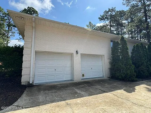 10 Brunswick Ln — Photo 3