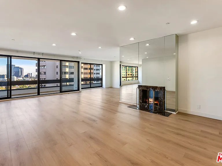 10551 Wilshire Blvd #1405 — Photo 13