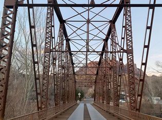 Eagle Crags Rd, Rockville, UT 84763