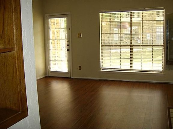 2nd image of 3140 Devonshire Dr APT 137
