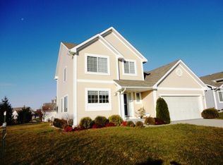 5900 NW 98th St, Johnston, IA 50131