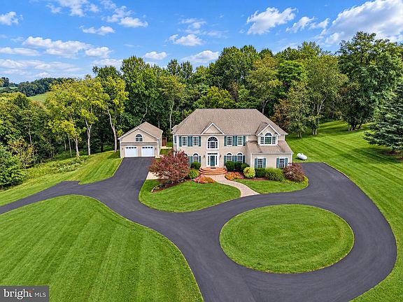 3rd image of 13406 Autumn Crest Dr