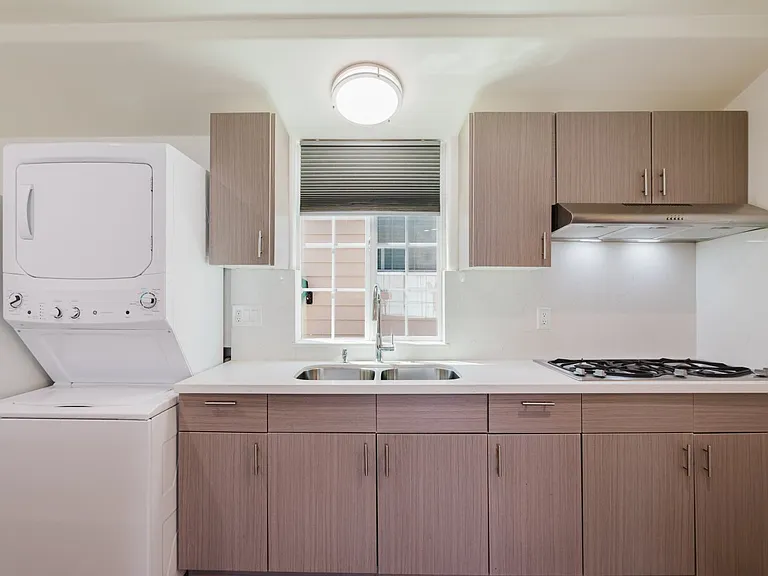 10327 Hillhaven Ave #1/2 — Photo 9