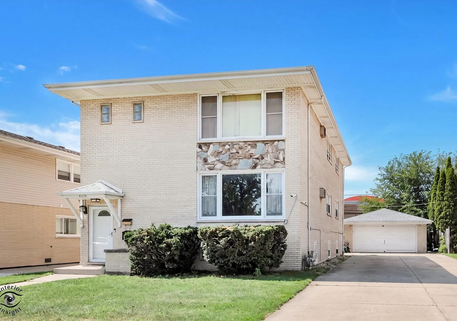 3 bed, 1.5 bath, 1000 sqft, $2,300 — Photo 1