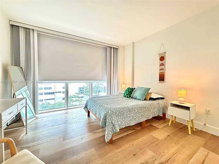 500 NE 29th St #601 — Photo 11