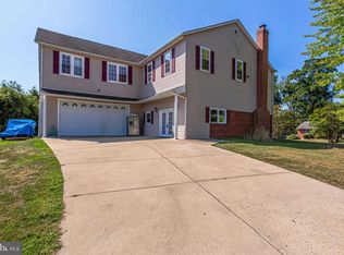 6739 Bostwick Dr, Springfield, VA 22151