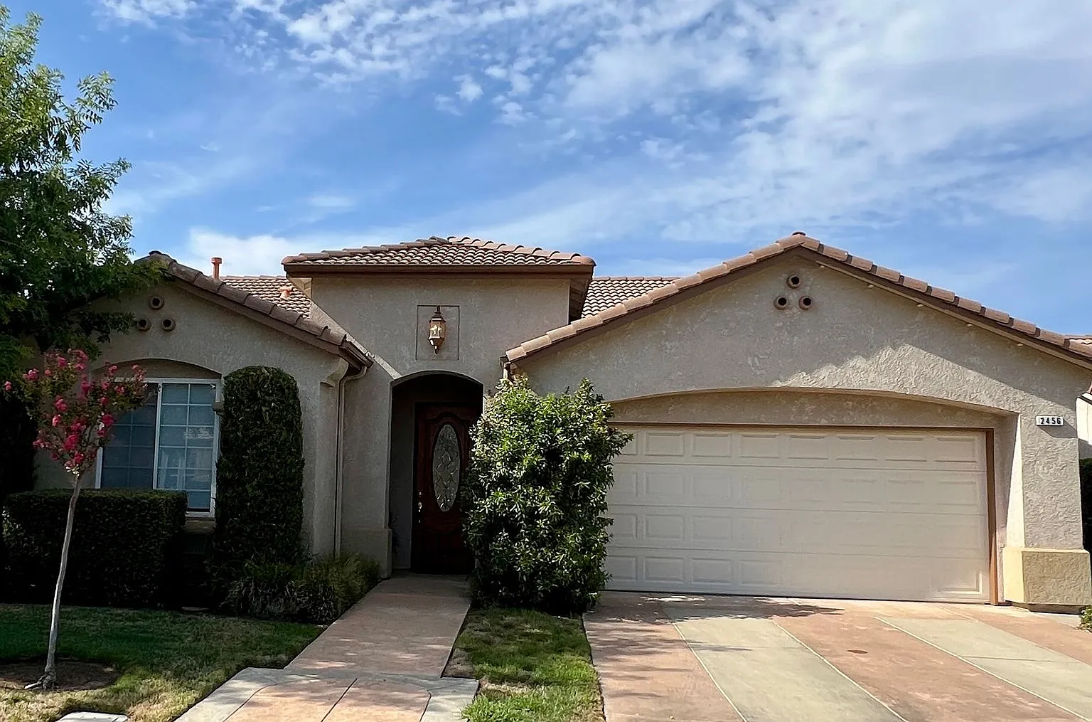 3 bedroom, 2 bathroom home located in Fresno- Great Location! — Photo 1