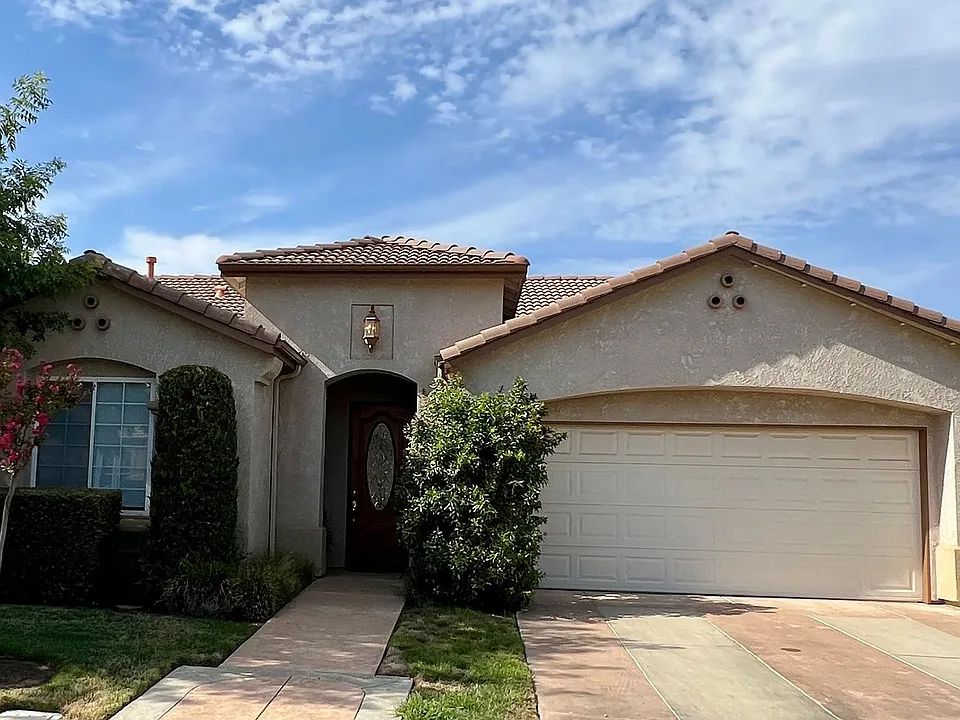 2456 E Marquise Ct