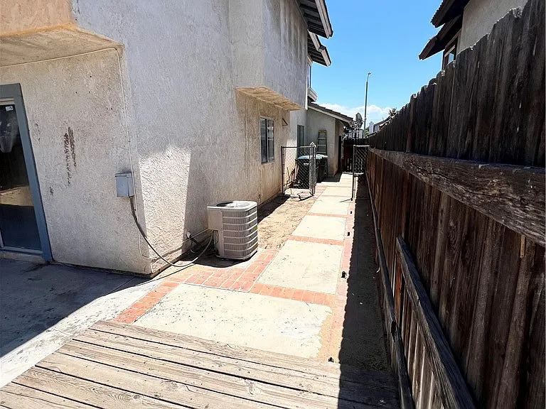 1195 Bautista Ln — Photo 20