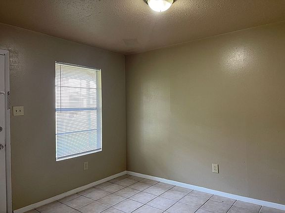 2nd image of 1140-1160 Oregon Ave #Wc12