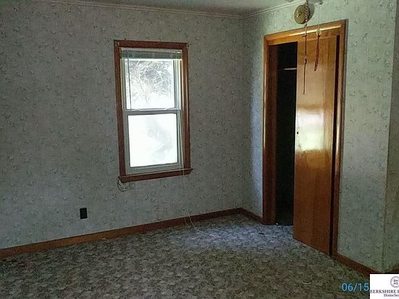 4th image of 909 Avenue D