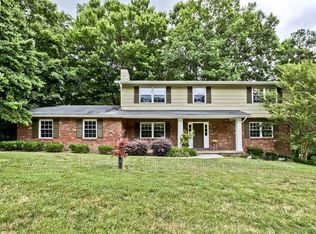 2012 Plumb Ridge Rd, Knoxville, TN 37932