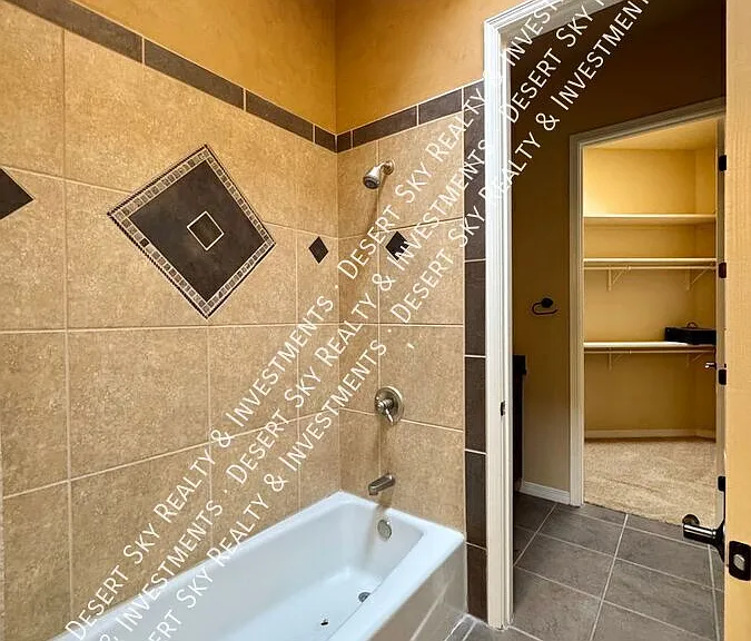2355 Tuscan Hills Ln — Photo 39