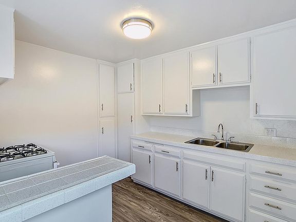 5th image of 1238 W 87th St APT 3