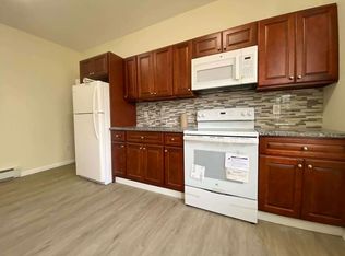 192 30th St #1, Brooklyn, NY 11232