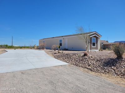 10706 S Black Mesa Dr, Yucca, AZ, 86438