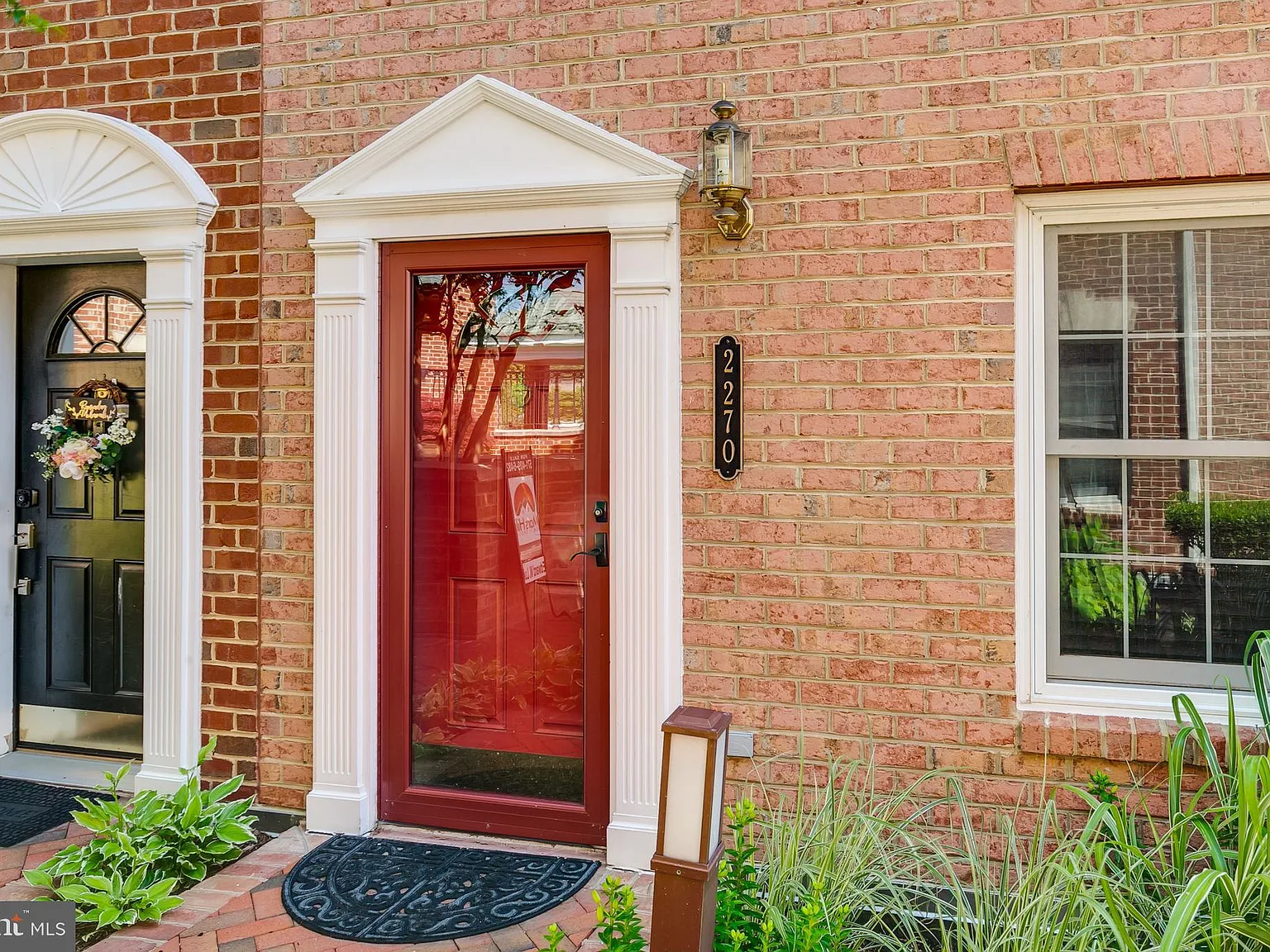 4 bed, 4.5 bath, 2089 sqft, $3,700 — Photo 3