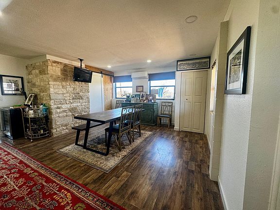 3rd image of 6410 Gray Rd.