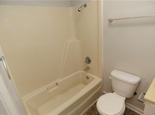 5 N Highland Ave APT 8, Granite Falls, NC 28630