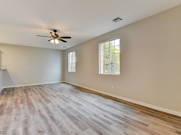 5th image of 4058 Sparrow Rock St