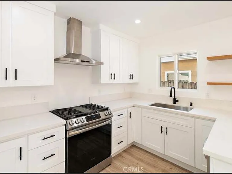 8216 Wentworth St — Photo 4