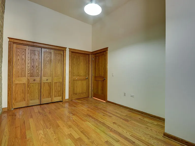 123 N Jefferson St #2R — Photo 6