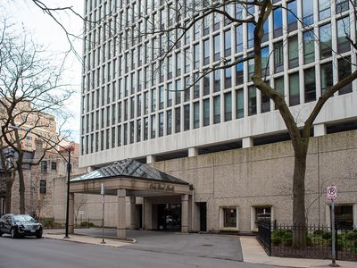 1 E Scott St APT 1902, Chicago, IL, 60610