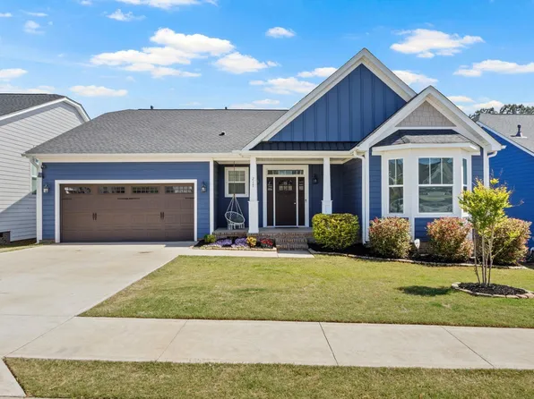 217 Daystrom Dr, Greer, SC 29651