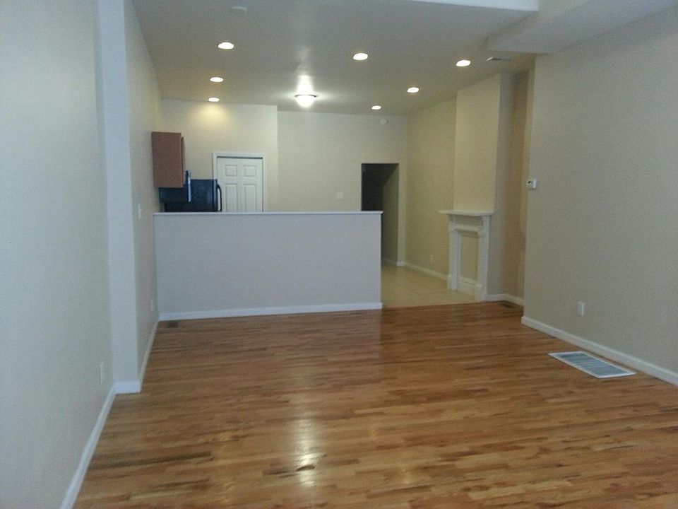 1st image of 2858 S Jefferson Ave #1