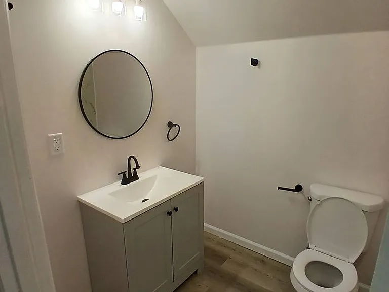 6015 Hosmer Ave — Photo 78