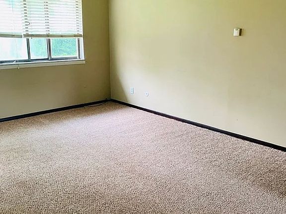 4th image of 567 W Taylor St