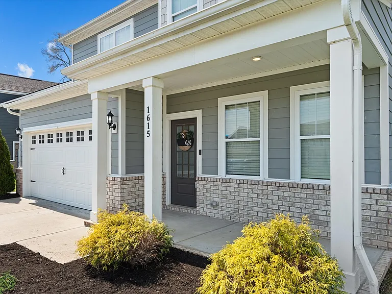 1615 Lannister Ave — Photo 2