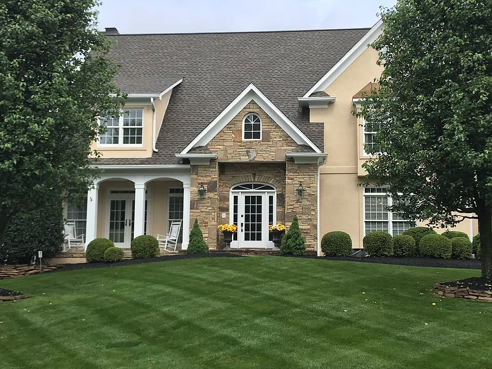 1st image of 9136 Hemingway Grove Cir