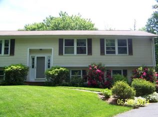 48 Old Milford Rd, Mont Vernon, NH 03057