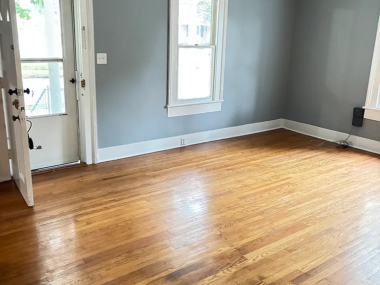 401 Kenan St W #401 — Photo 2