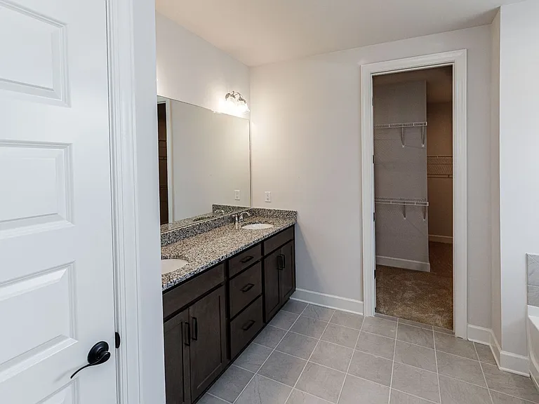 5032 Ozment Dr — Photo 30