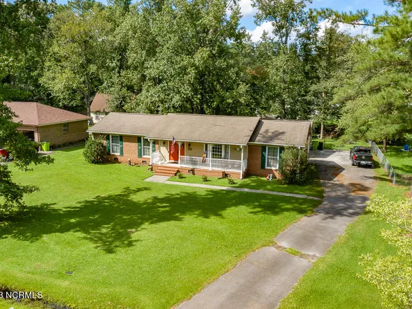 2220 Steeple Chase Drive, Trent Woods, NC 28562