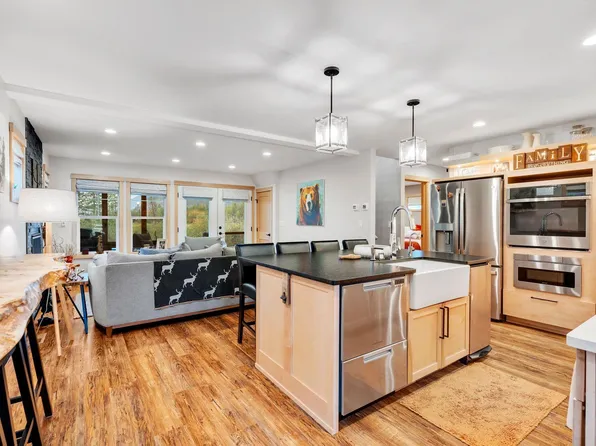 24 Pomrankey Ln, Dover, ID 83825