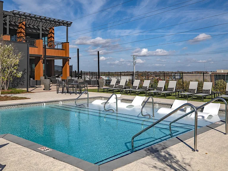 Mainstead at Century Farms Apartments — Photo 13