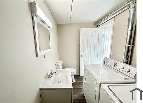 5th image of 681 S Shore Ct