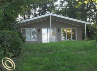 9315 Firwood Rd, South Lyon, MI 48178