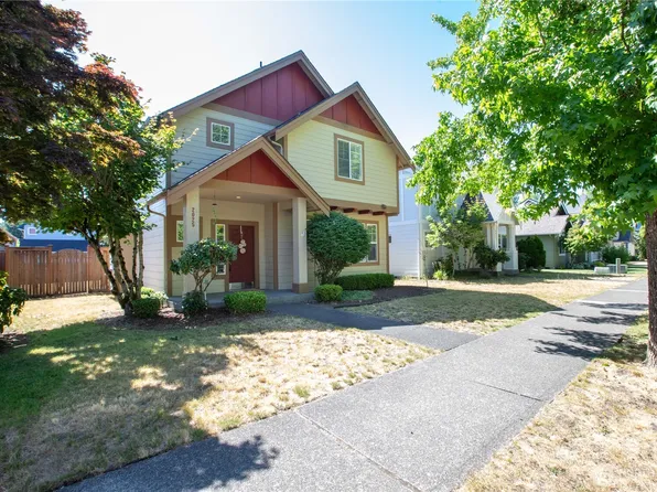 2025 Palisade Blvd, Dupont, WA 98327