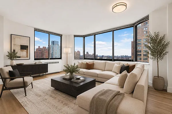 Living room, photo 2